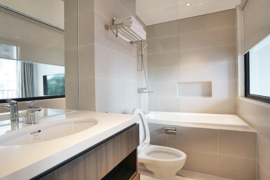 3 - Luxury In Tay Ho Street Appartement