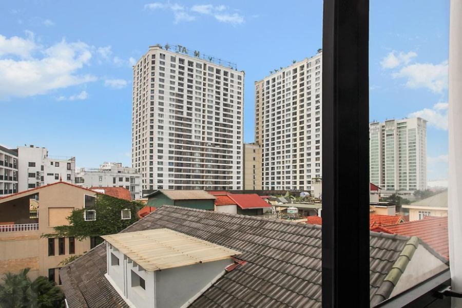 3 - Luxury In Tay Ho Street Appartement Hanoï