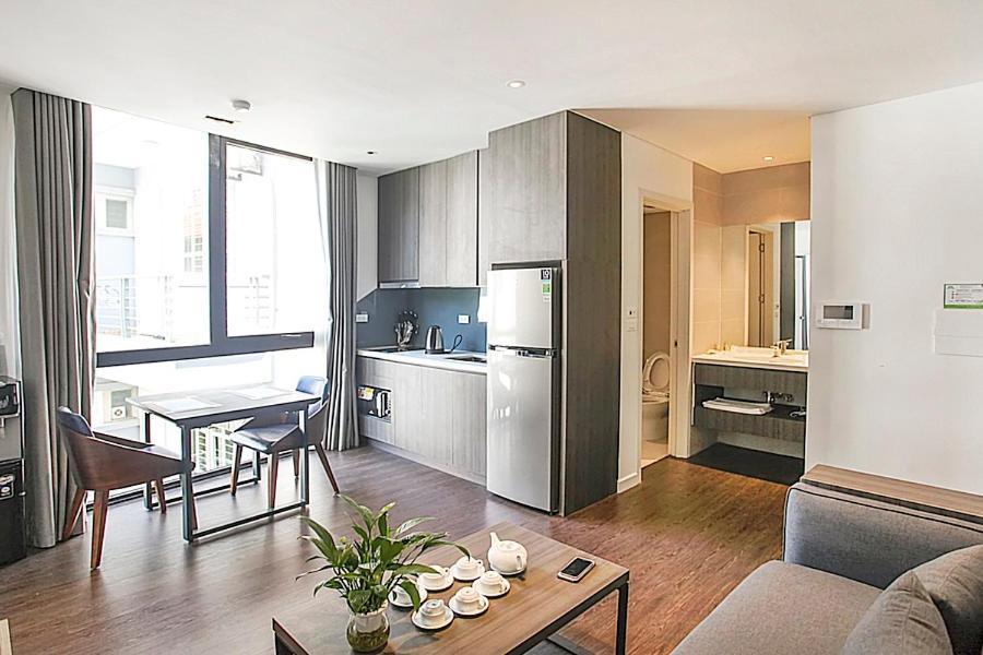 3 - Luxury In Tay Ho Street Hanoï