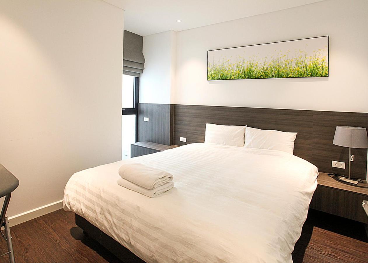 3 - Luxury In Tay Ho Street Hanoï